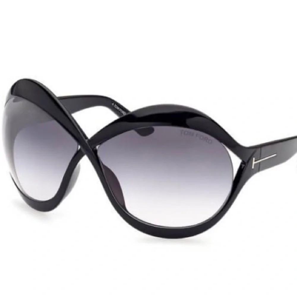 Tom Ford Carine-02 TF902 TF 902 01B Black Sunglasses 71-11-110 - Picture 5 of 11